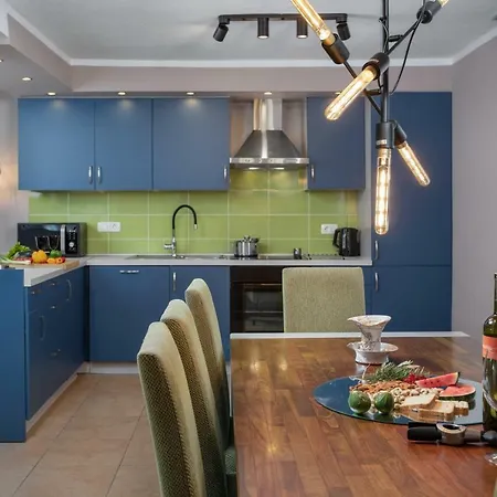 Villa Astinian Puntizela Pula