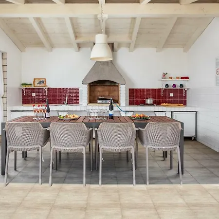 Villa Astinian Puntizela