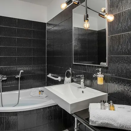 Villa Astinian Puntizela