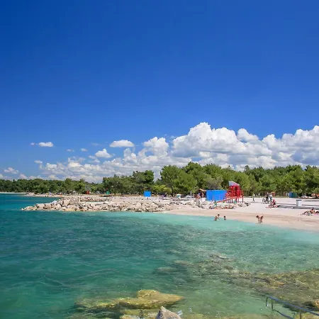 Astinian Puntizela * Pula