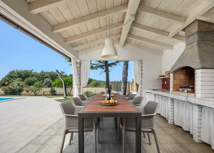 Villa Astinian Puntizela Pula