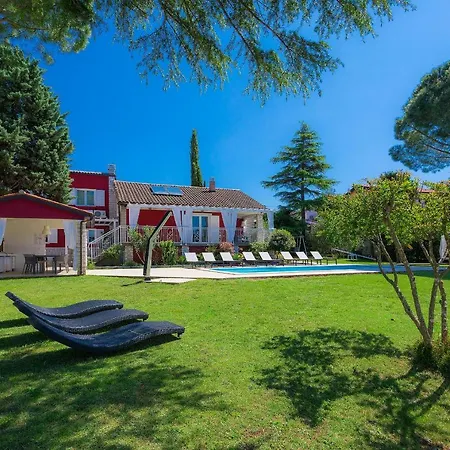 Villa Astinian Puntizela Pula