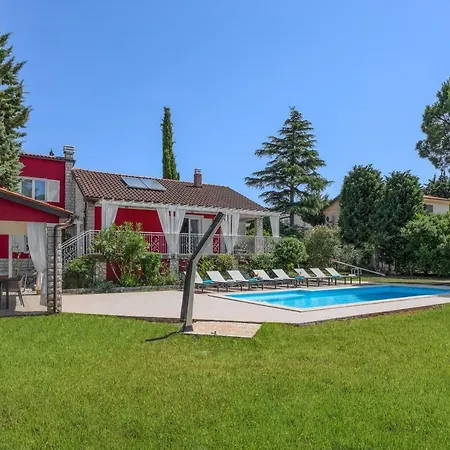 Astinian Puntizela * Pula