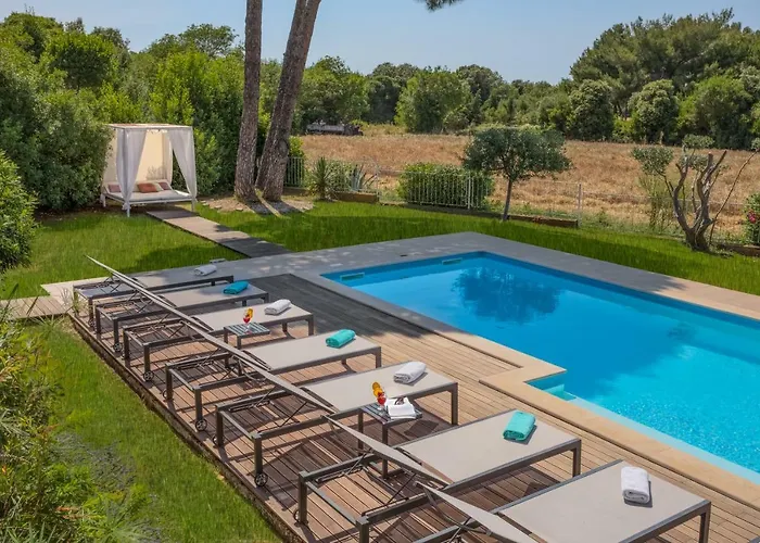 Villa Astinian Puntizela Pola