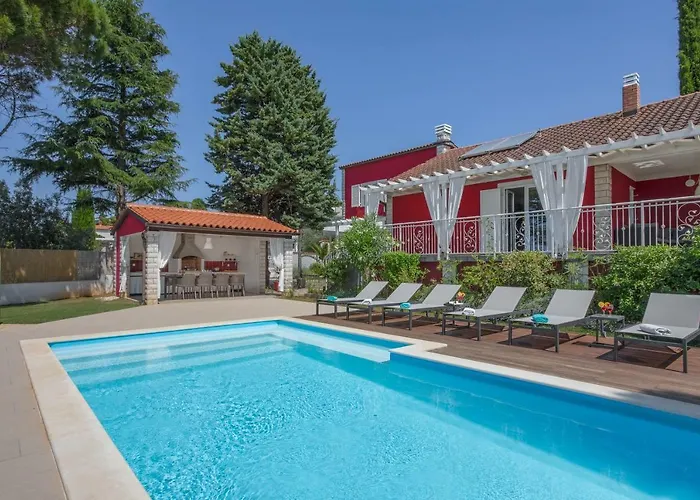 Villa Astinian Puntizela Pola