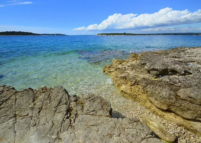 Astinian Puntizela Villa *